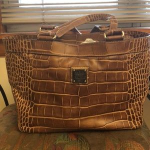 Authentic Dooney and Bourke Tote